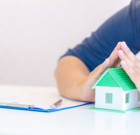 5 Risks of working with a cheap Roofing Contractor 4 blog photos